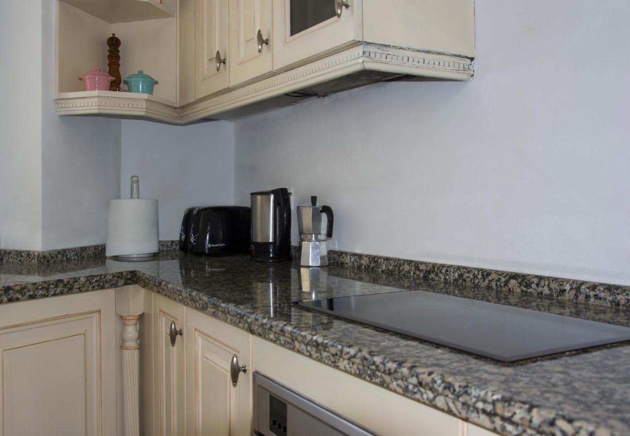 Magnificent Port-Beach 5* Luxury Residence Benalmadena Bagian luar foto