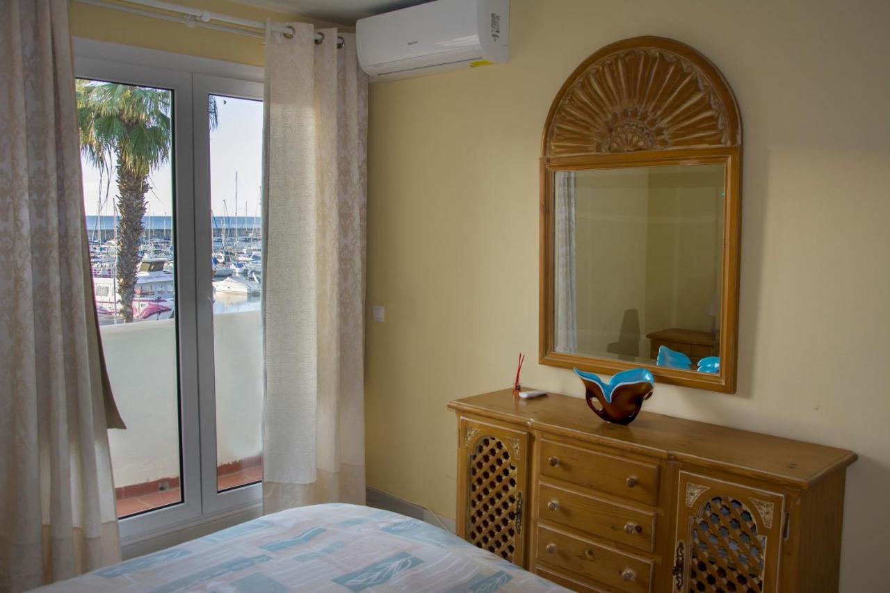 Magnificent Port-Beach 5* Luxury Residence Benalmadena Bagian luar foto
