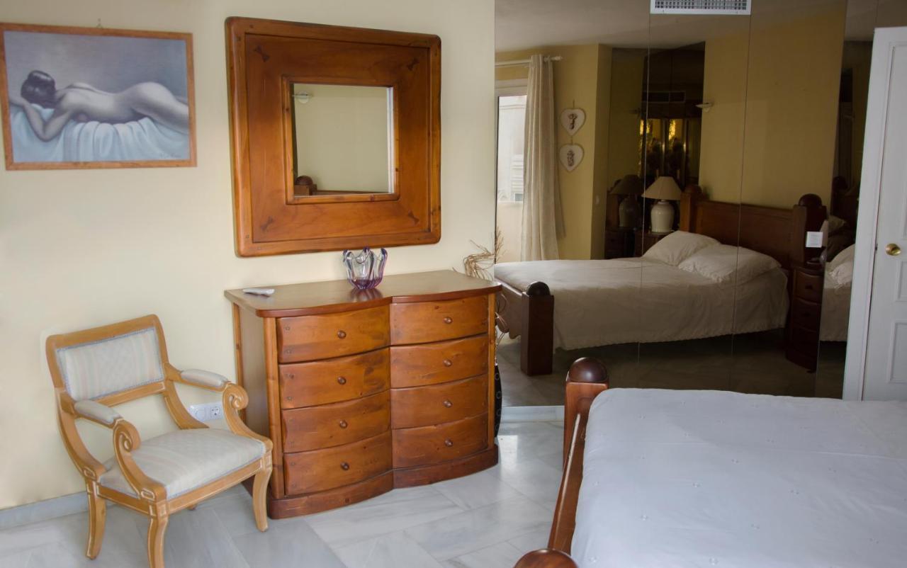 Magnificent Port-Beach 5* Luxury Residence Benalmadena Bagian luar foto